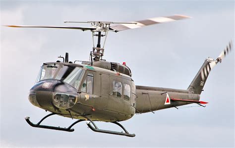 Uh 1 helikopter üretim yılı